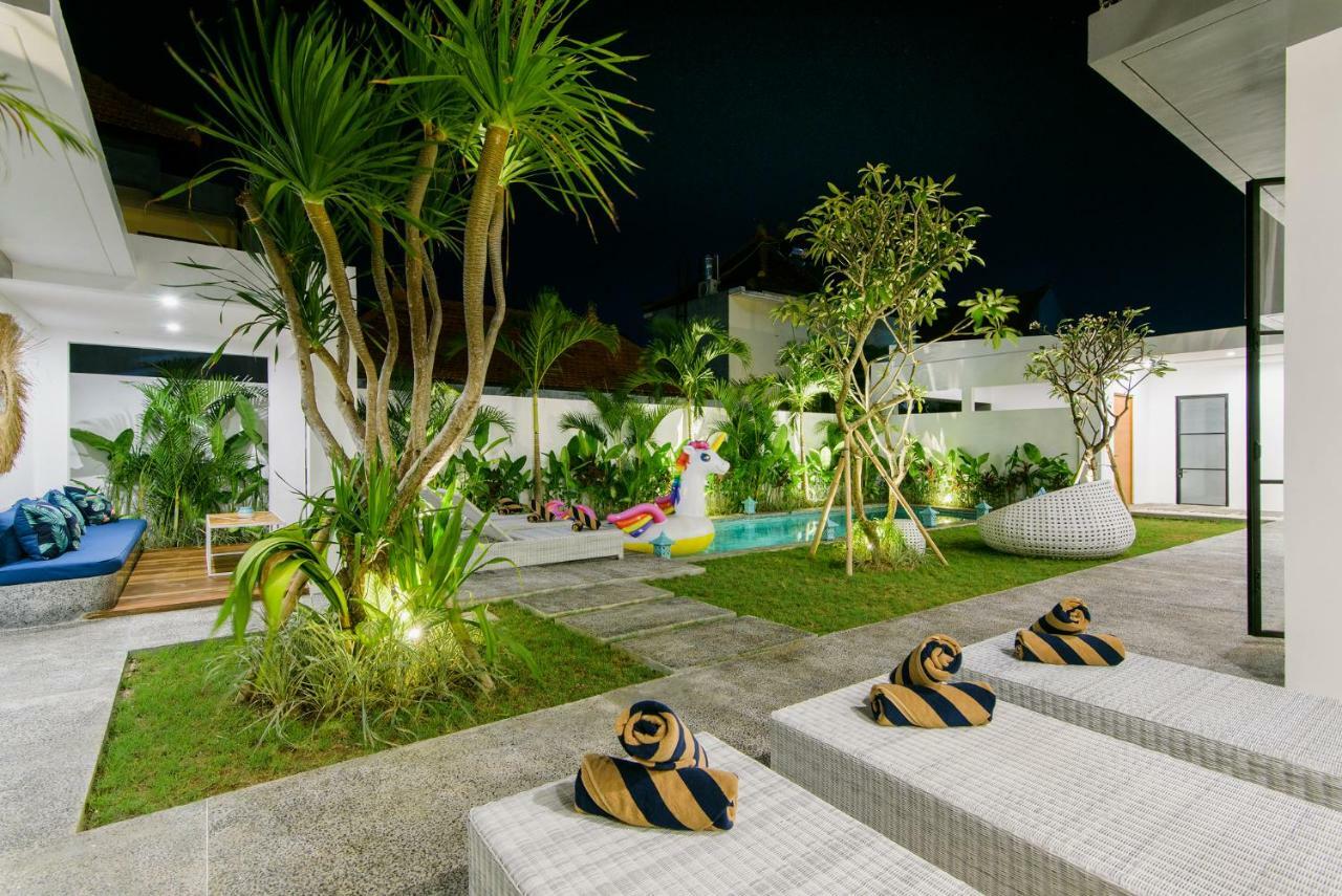 Villa Como Close To Finns Beach Club Kuta  Exterior photo